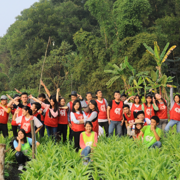 4-H-Canada-and-Vietnamese-youth-on-exchange